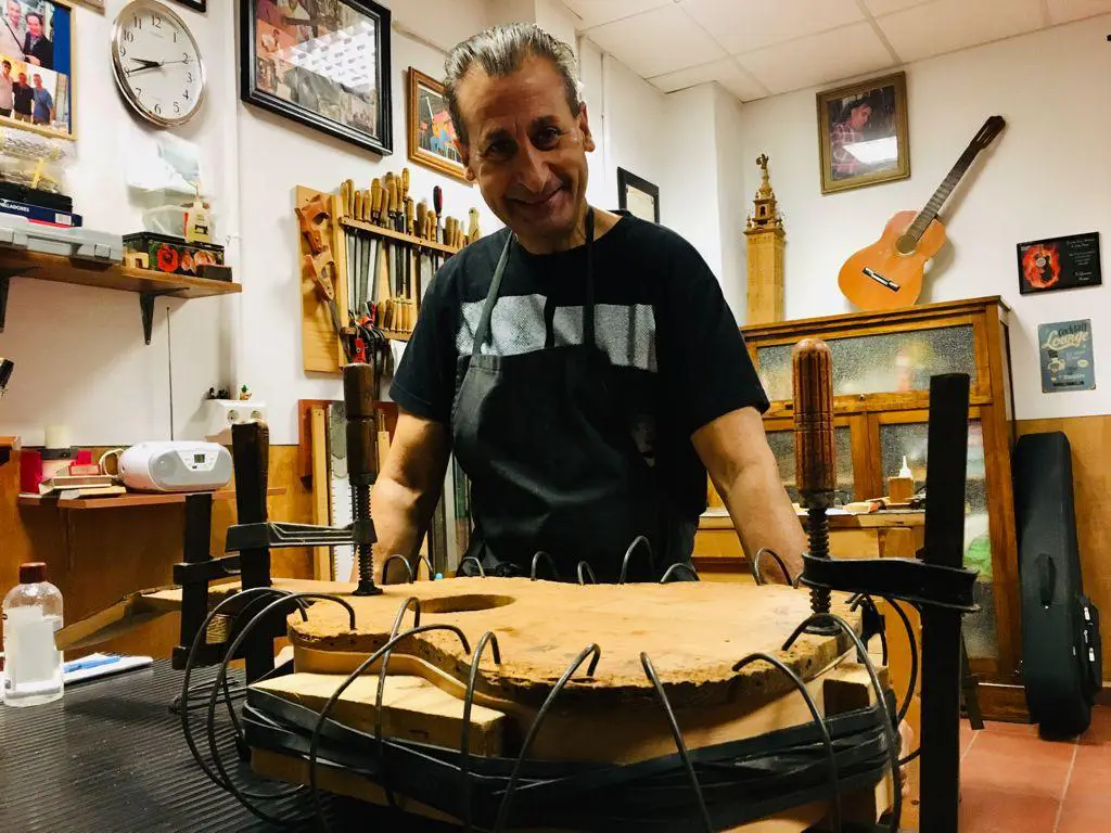 alberto-pantoja-en-su-taller